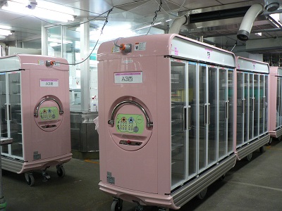 温冷配膳車